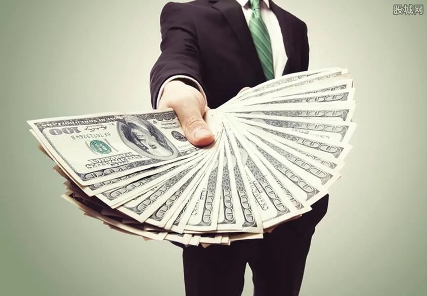 新增投资者12万 越来越多人涌入证券市场进行投资