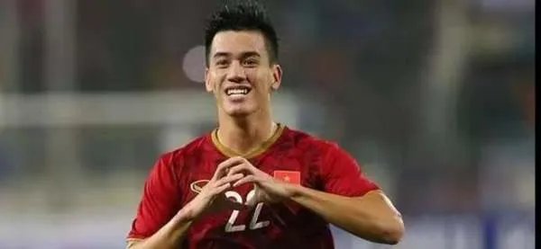 国足热身赛1:1战平叙利亚，你知道这意味着什么吗？