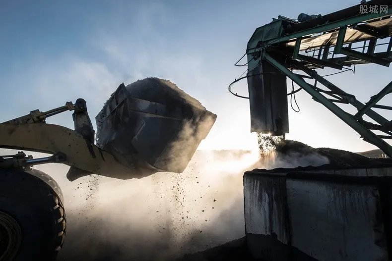 澳煤炭业喊话澳政府：修复对华关系 莫里森也发声了