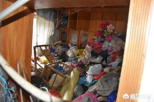 女子爱好收藏垃圾被邻里起诉，对此你怎么看？