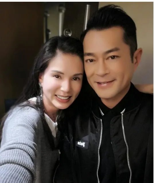 古天乐再发李若彤合影了吗？