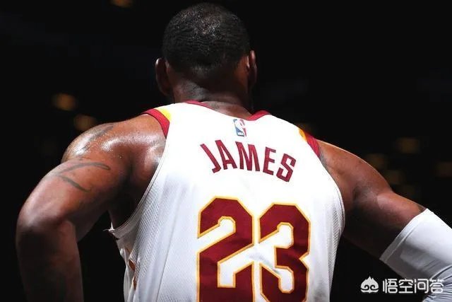 如何看待JR如此潇洒的动作助攻詹姆斯追平乔丹？他是提前设计好了么？