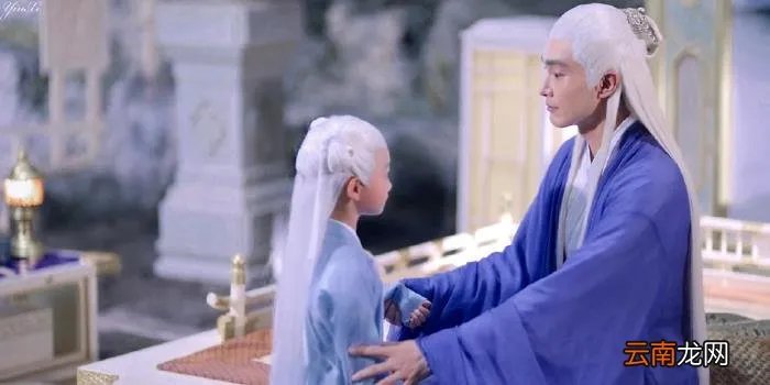 几十万岁东华跟白滚滚抢糖狐狸 东华白滚滚番外