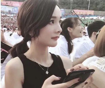 杨幂替身私照美翻了你怎么看？