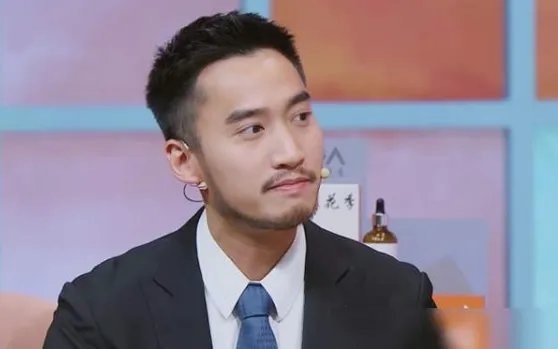 赖弘国再回应与阿娇离婚：2分钟说出了5个重点你怎么看待