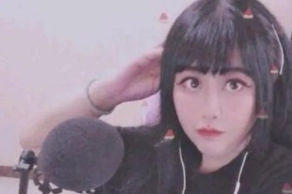 乔碧萝殿下直播间