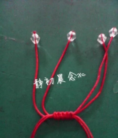 手工编织:红绳项链的简单编法