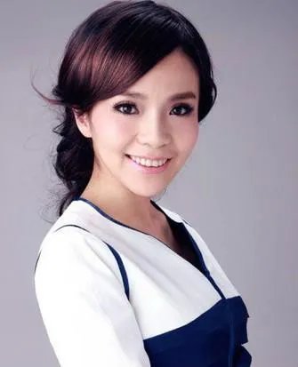 朱迅胸围身高多少? 被曝曾真空上阵