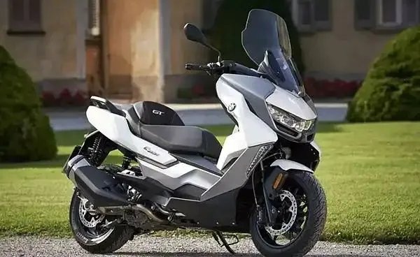 十款适合摩旅的踏板车推荐，长途摩旅必备神器