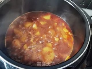 土豆炖牛腩