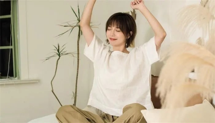 杏色是什么颜色 杏色指的是什么颜色