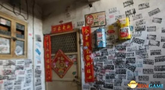 男孩随手撕小广告 用实际行动来捍卫自己的家园