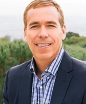 阿联前经纪人怎么突然离世了？