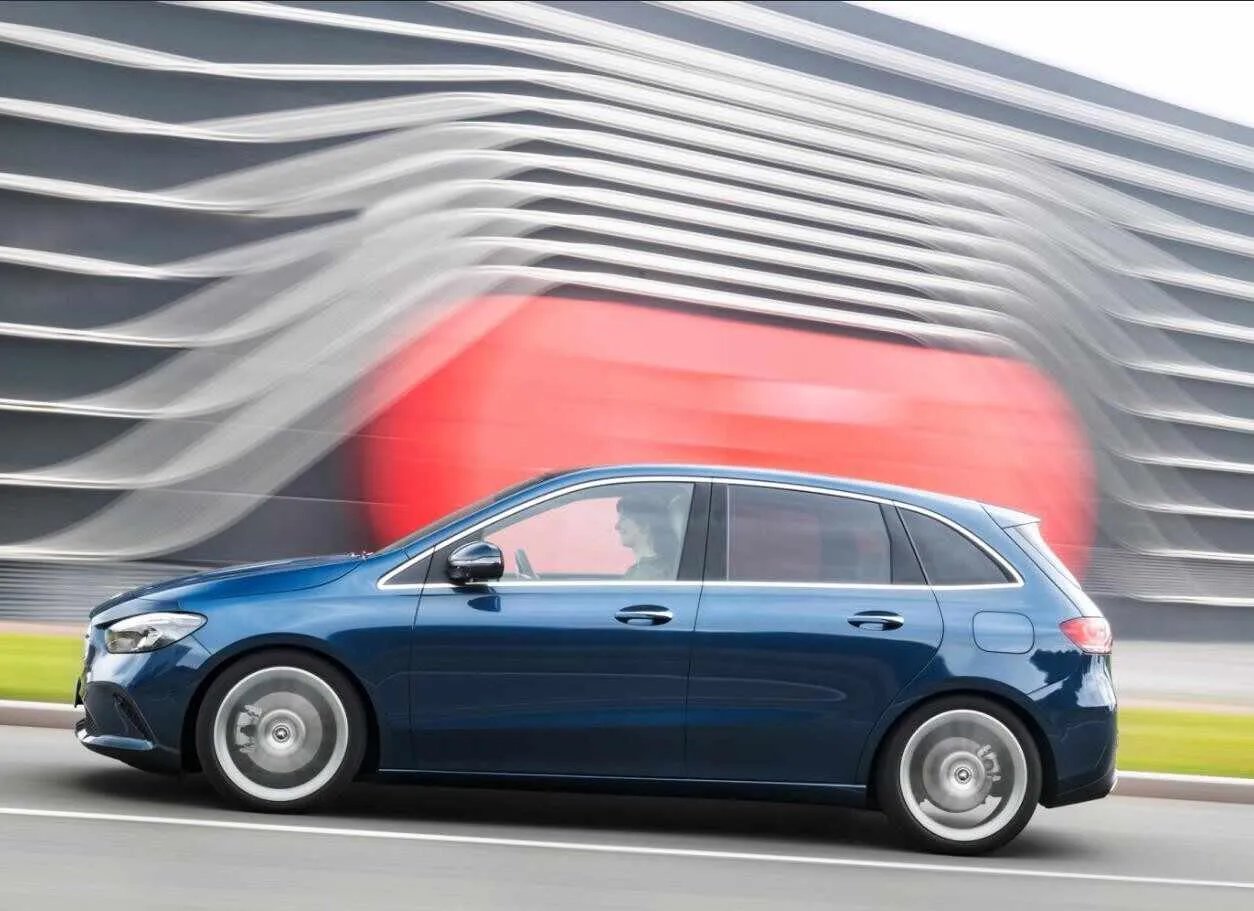 奔驰b200最新价格及图片，奔驰b200参数