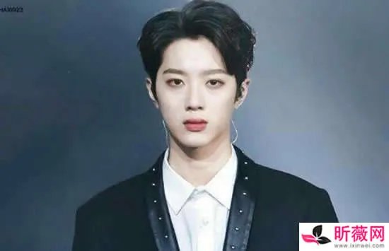 赖冠霖有多有钱 赖冠霖显赫家世背景遭扒