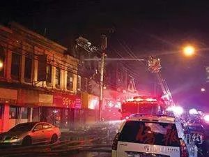 纽约民宅凌晨起火伤亡情况如何?