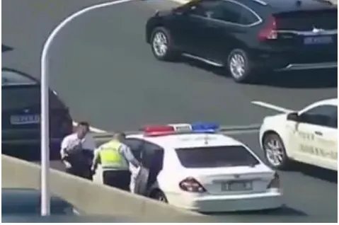 八旬老太高架轻生被什么人救了?