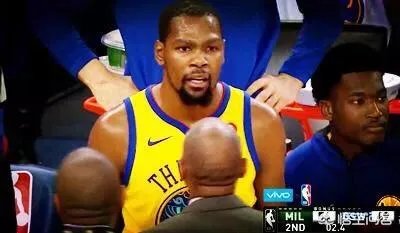 勇士对阵雄鹿,杜兰特复出首战遭驱逐,你如何看?