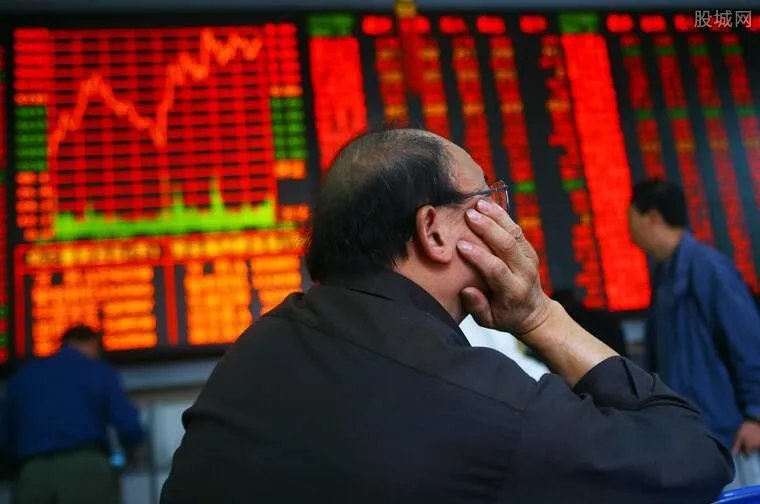 道指暴跌800点 道指暴跌意味着什么