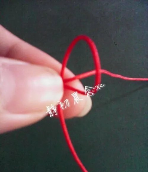手工编织:红绳项链的简单编法