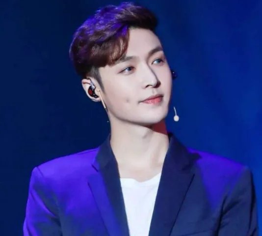 张艺兴说我现在太封闭了，他为何会这么认为呢？