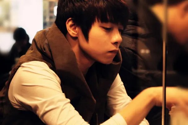 单色凌十大经典歌曲排行榜：《错位节拍》上榜，第四真挚且动人