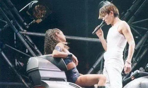 你有哪些刘德华的图片？