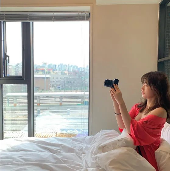 纤细腰枝却有惊人上围！日本人气美女小仓优香美图！