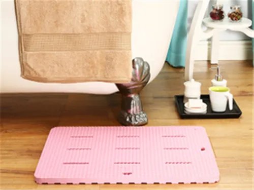 浴室垫什么材质的比较好 浴室垫如何选购