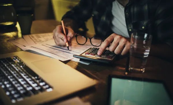 男子3万买房2.2万卖出，是什么让他做出亏本卖房行为？