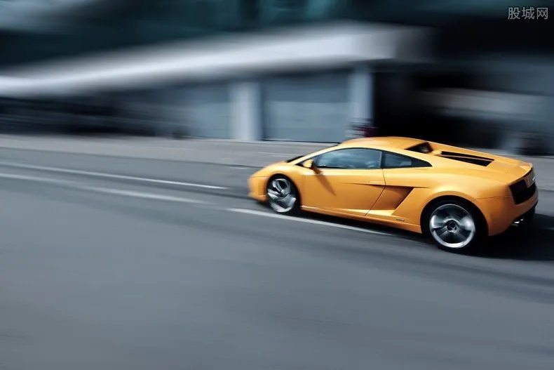 迪拜超市开兰博基尼配送水果 背后原因是什么？