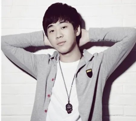 乔洋的图片海量集锦  单曲《蜡笔没了小新》描述童话般爱情