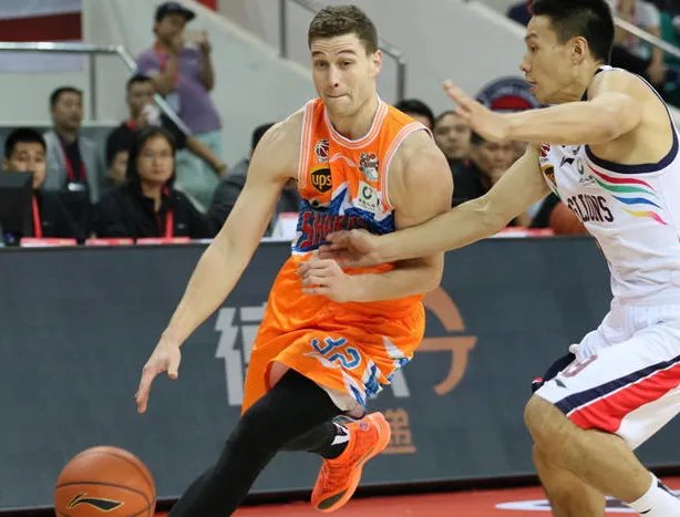 广州大胜上海多少分?