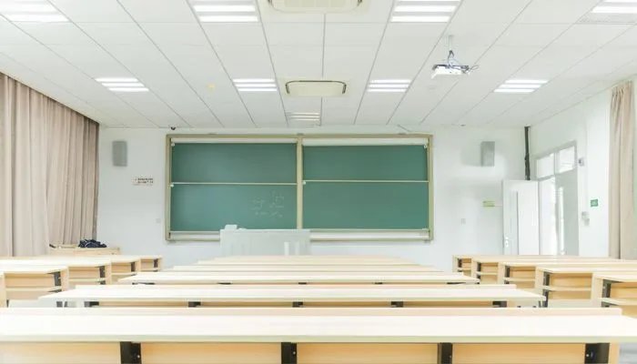 北大青鸟学校在那