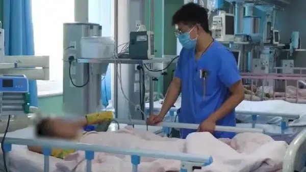 商洛老人用农药给孙子洗澡，造成了什么样的后果？