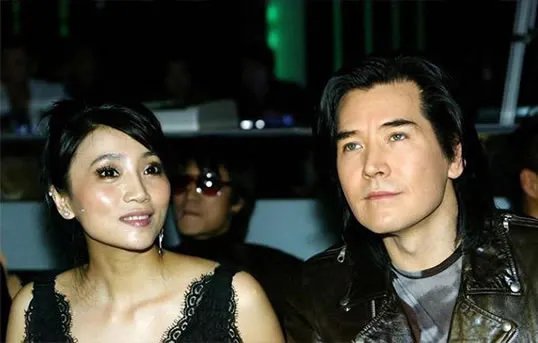 朱桦的老公是费翔吗