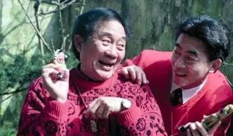 六小龄童还在人间吗 突然宣布哀讯是真的吗