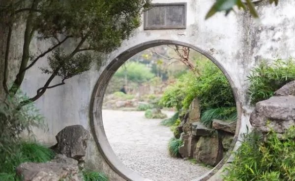 长江口以外水域两船碰撞14人失踪，事故具体情况是什么？