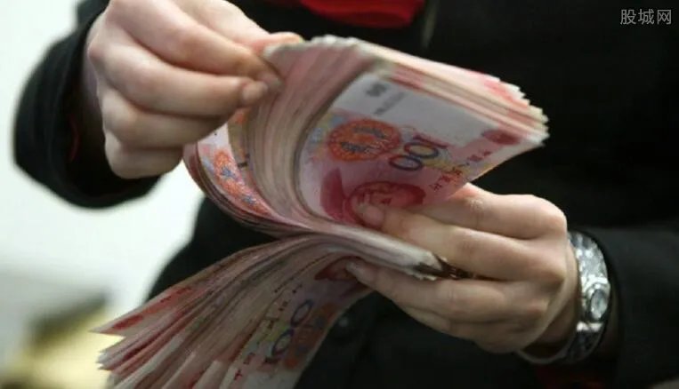 广东破伪造货币案 拿假钱买东西会受到什么惩罚