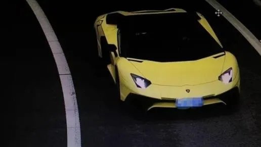 兰博基尼烧成废铁画面：事故详情过程原因曝光