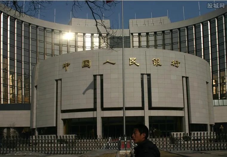 央行降准1个点 人民币汇率会如何变化