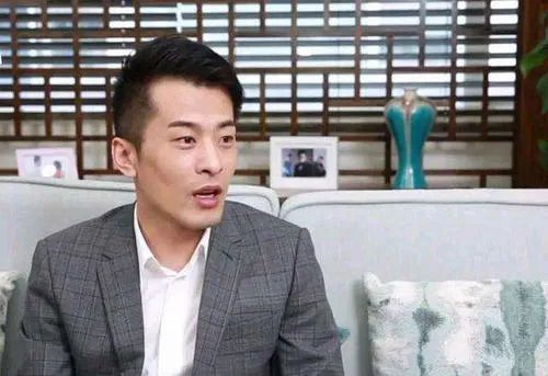 辛巴粉丝被骗600万围堵公司讨说法，这与辛巴有直接关系吗？