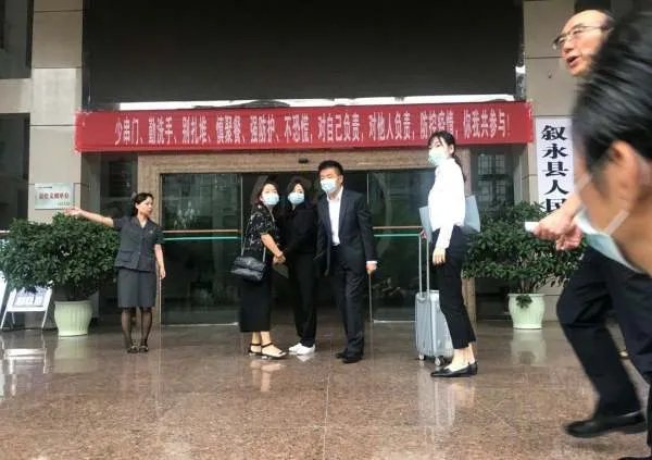 谭松韵庭审哽咽发言,你如何看待这件事?