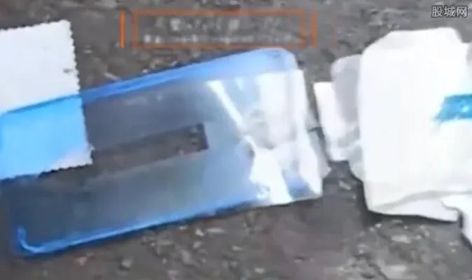 男子被高抛手机盒砸中满头血 只希望抛物者能道歉