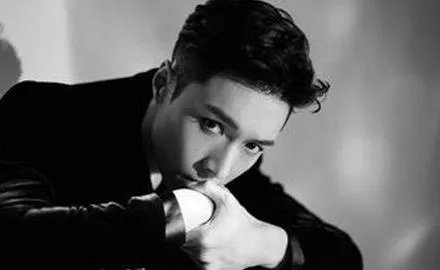 张艺兴微博被举报:原因到底怎么回事