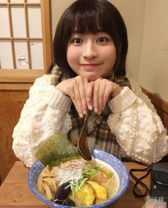 阳光正妹“小结衣”清纯美照 网友：又多了一个老婆!