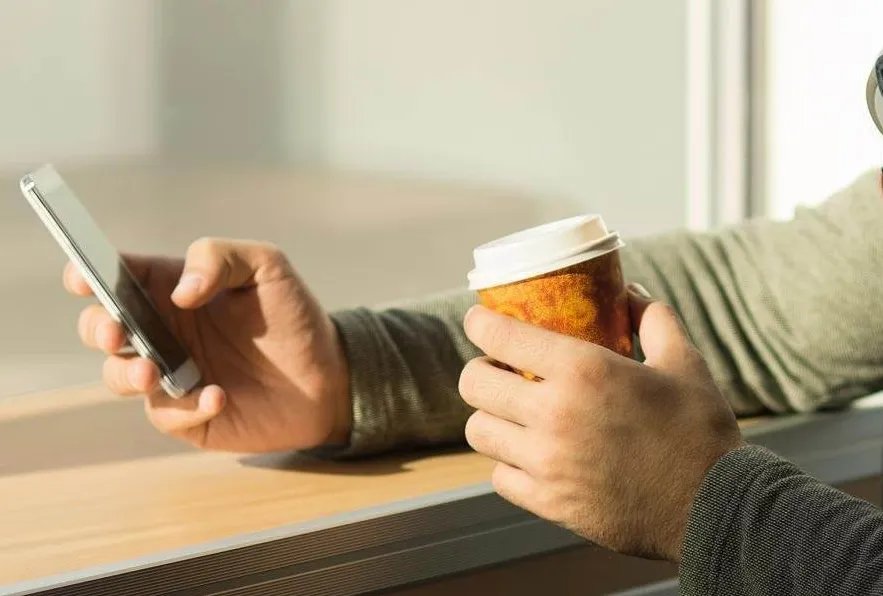 段奕宏公开自己曾经暗恋陶虹，你曾经暗恋的人现在在哪?