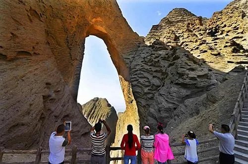 新疆阿图什4.6级地震,新疆阿图什是属于地震带吗?