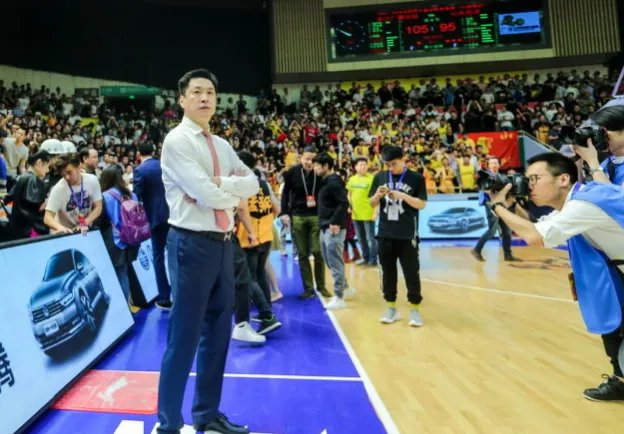 广厦首进总决赛李春江改写什么数据?