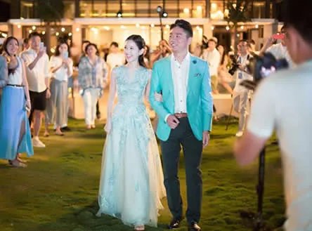 为何爱奶茶?刘强东终于说实话